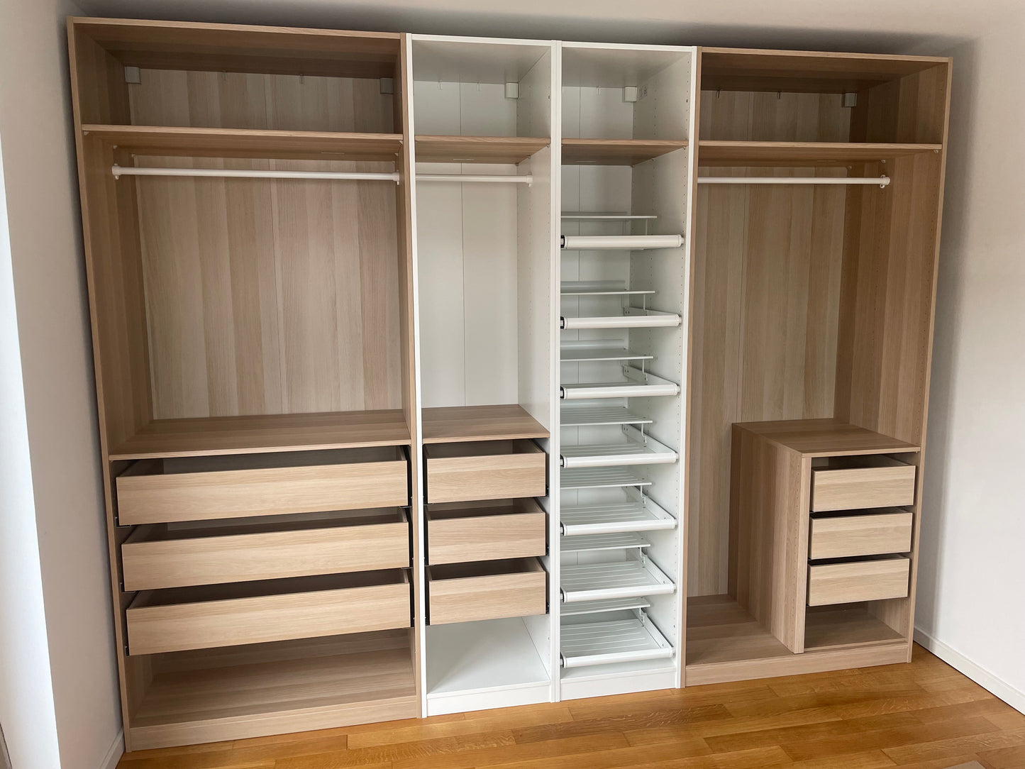Professioneller Möbelaufbau & Montage – IKEA, Pax, Küchen, Schränke u.v.m