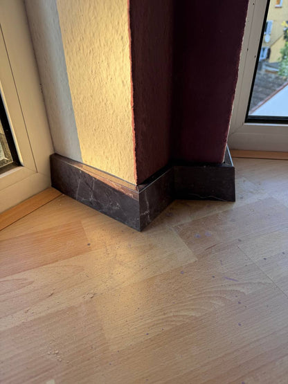 Sockelleistenmontage