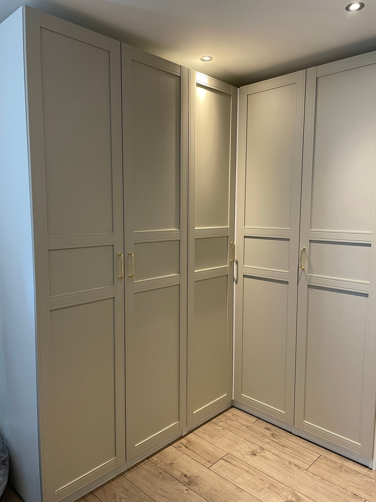 Professioneller Möbelaufbau & Montage – IKEA, Pax, Küchen, Schränke u.v.m