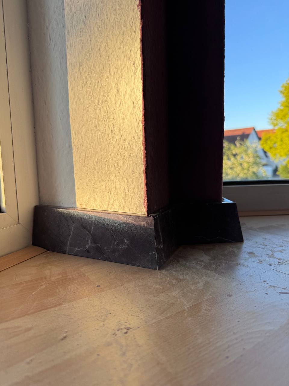 Sockelleistenmontage