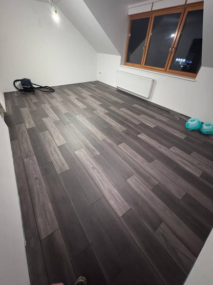 Sockelleistenmontage