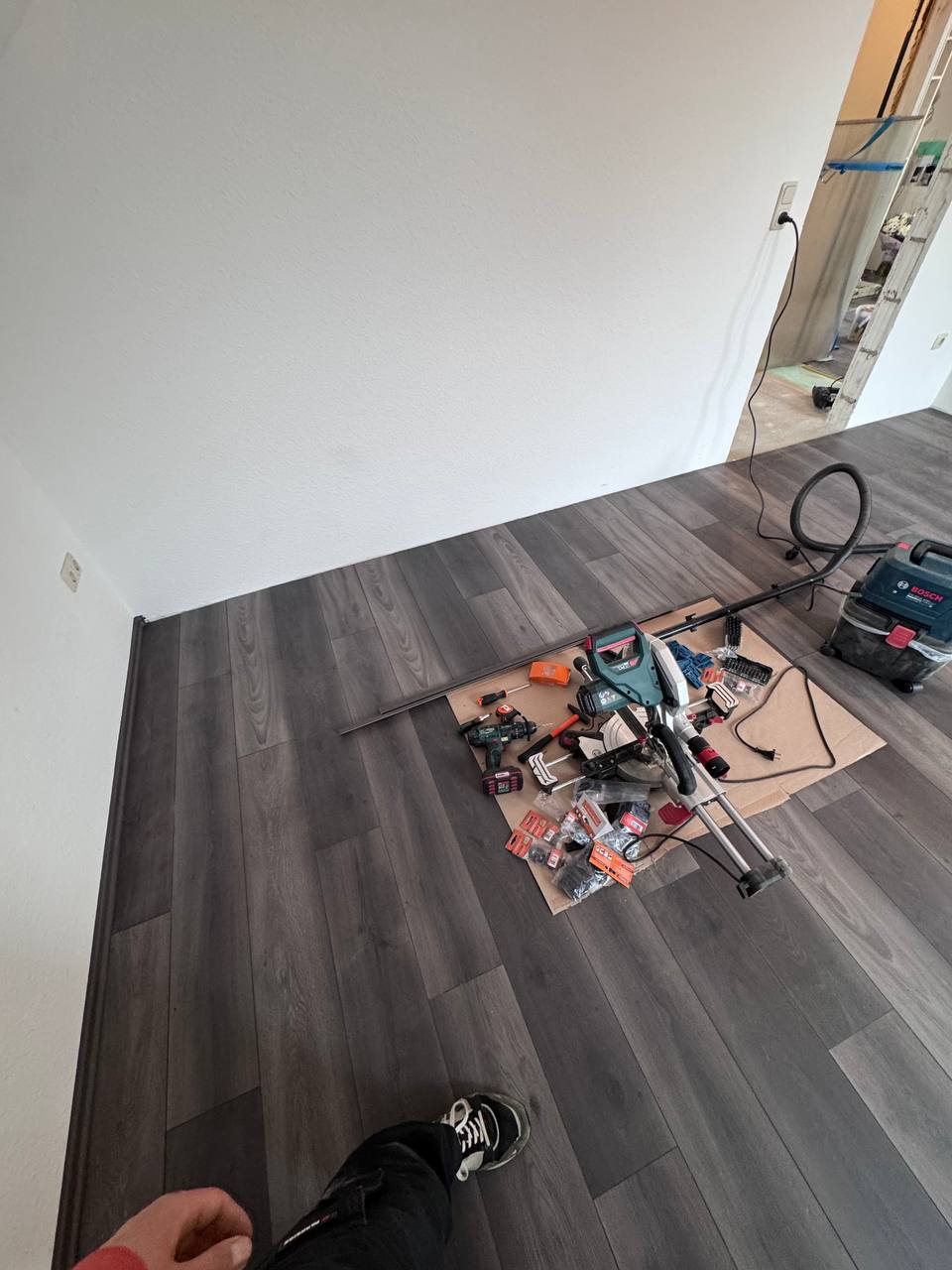 Verlegung von Vinyl- und Laminatböden