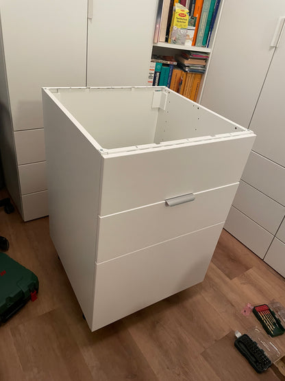 Möbelmontage: Kleine Möbel