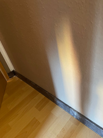 Sockelleistenmontage