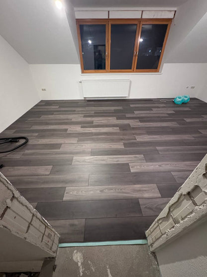 Verlegung von Vinyl- und Laminatböden