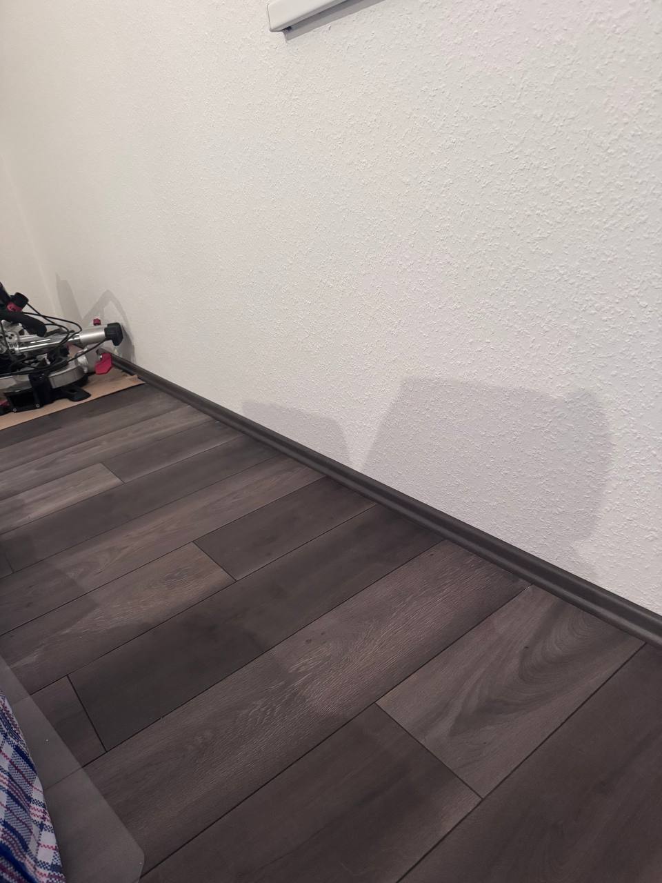 Sockelleistenmontage