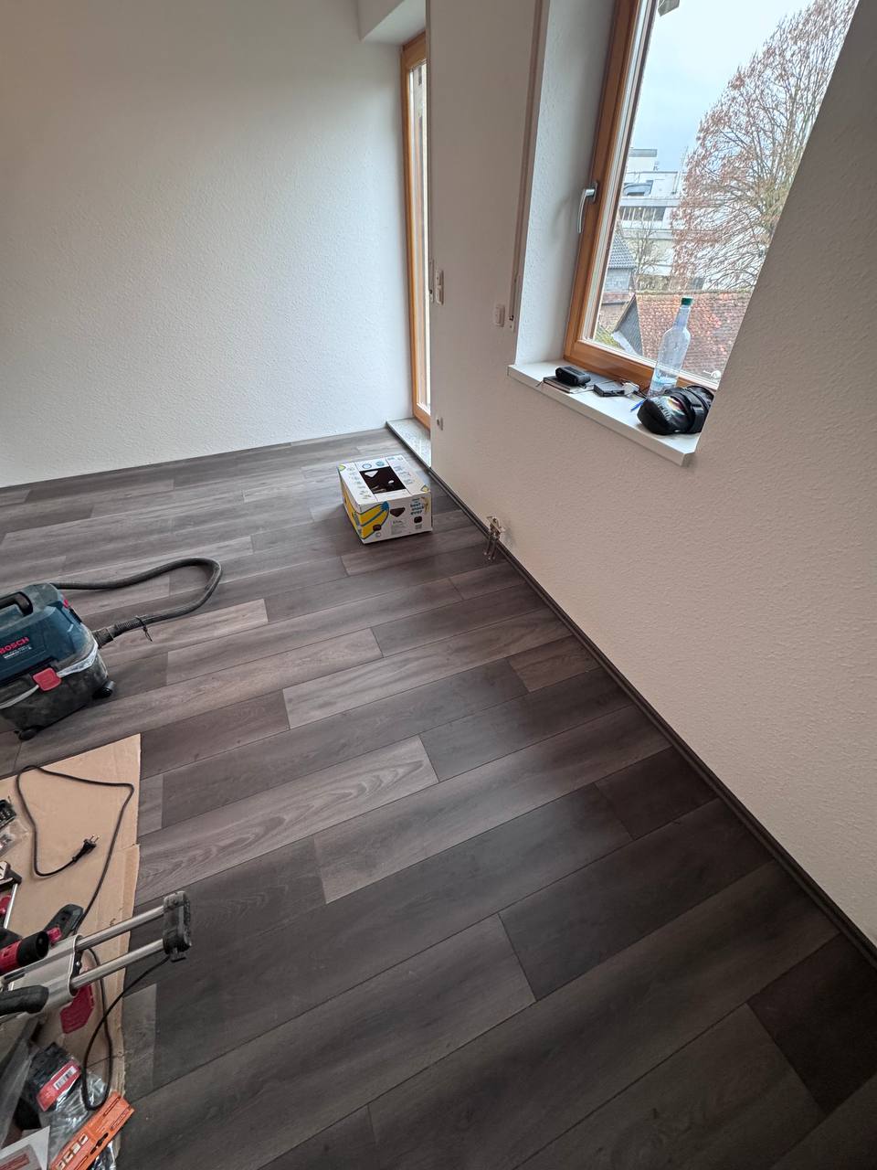 Sockelleistenmontage