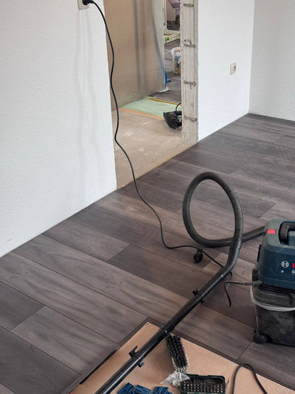 Verlegung von Vinyl- und Laminatböden